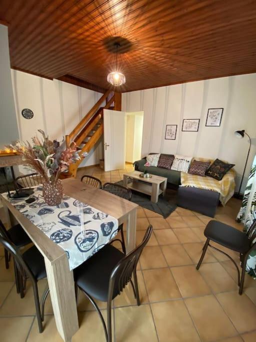 Laki'S House Οροφοδιαμέρισμα Με Σοφίτα Thermo ภายนอก รูปภาพ